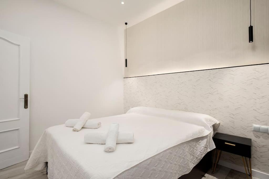 Newly Refurbished Modern 2-Bed Apartment In Heart Of Torremolinos Luaran gambar