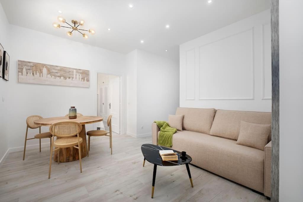 Newly Refurbished Modern 2-Bed Apartment In Heart Of Torremolinos Luaran gambar